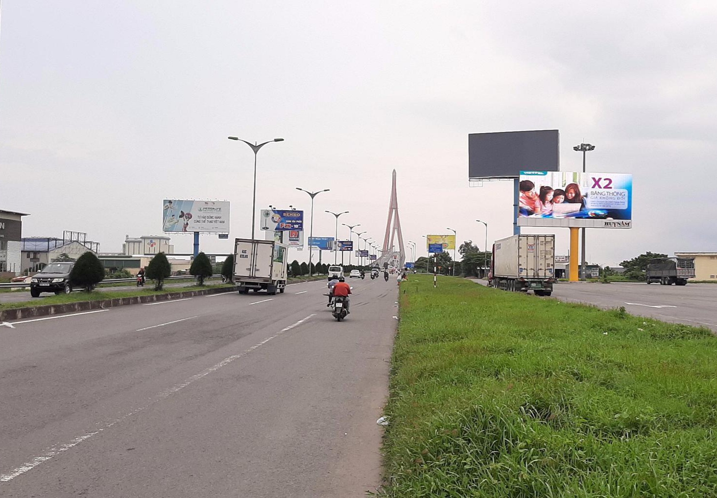 Pano, billboard tại TP Cần Thơ