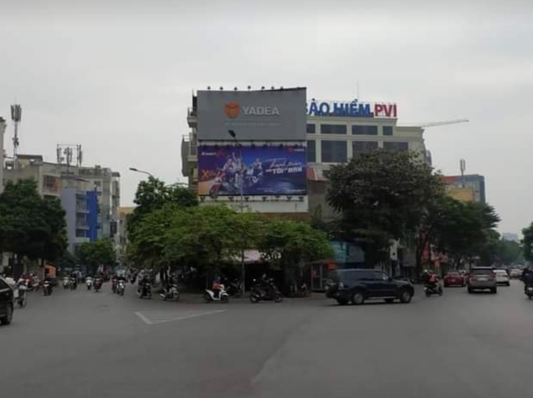 Pano, billboard quận Ba Đình